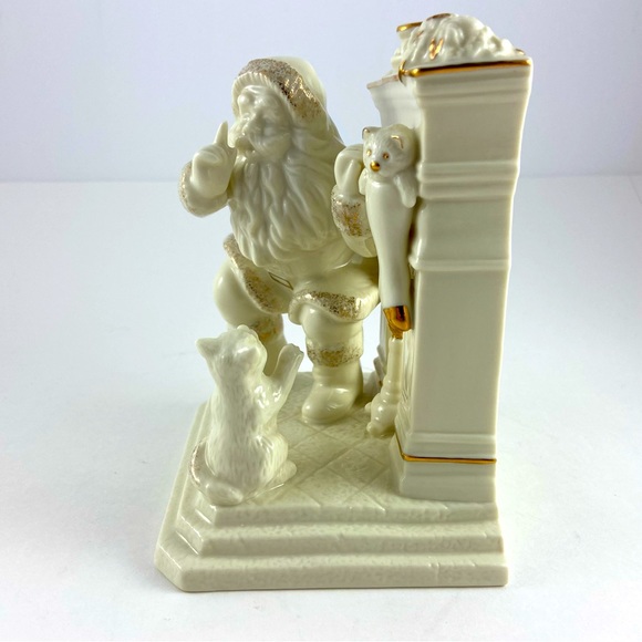 Vintage Mikasa Santa's Secret Christmas Porcelain Ivory with Gold Trim - Picture 5 of 13